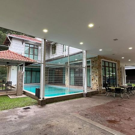 Bluwater Grande Villa 9 By Vale Pine Seri Kembangan Kültér fotó