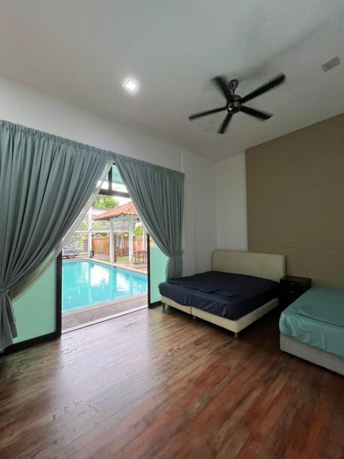 Bluwater Grande Villa 9 By Vale Pine Seri Kembangan Kültér fotó